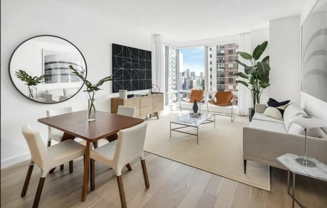 2 beds, 2 baths, $9,450, Unit 35J