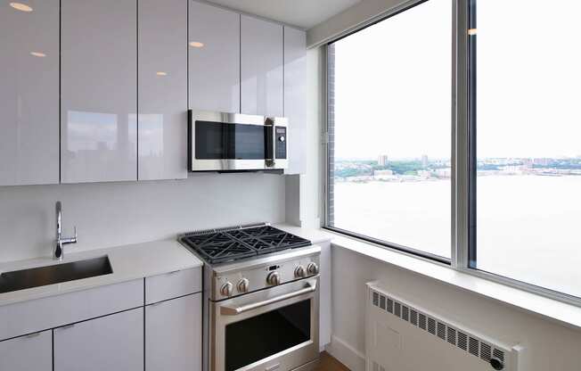1 bed, 1 bath, 941 sqft, $6,057, Unit 39B