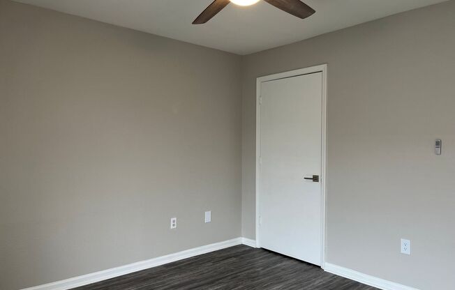 1 bed, 1 bath, 736 sqft, $1,199