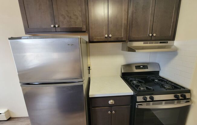 2 beds, 2 baths, 972 sqft, $1,795, Unit 901