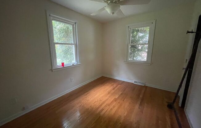 3 beds, 1 bath, $1,200