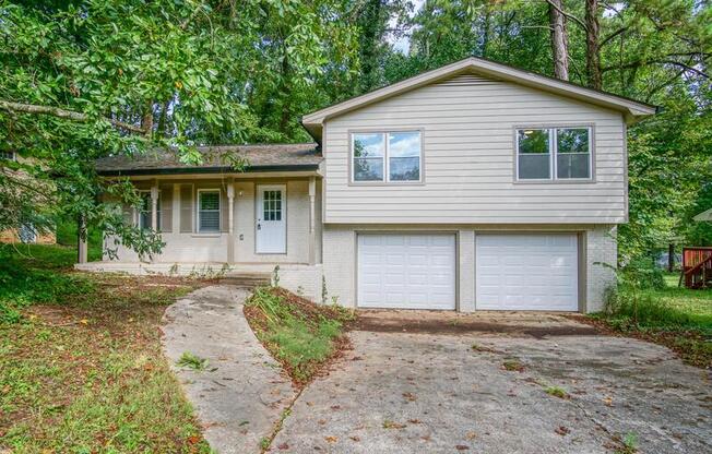 3309 POPLAR DR