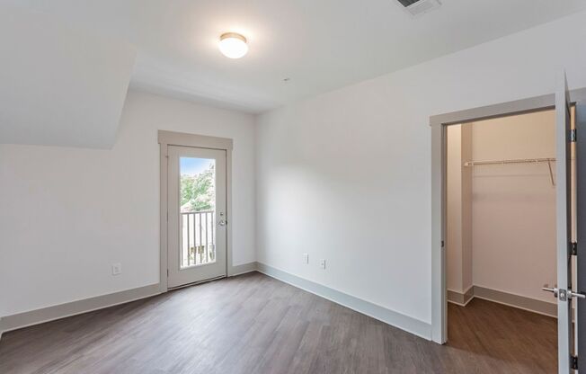 3 beds, 2 baths, 1,280 sqft, $2,950, Unit Heritage East- Unit 201