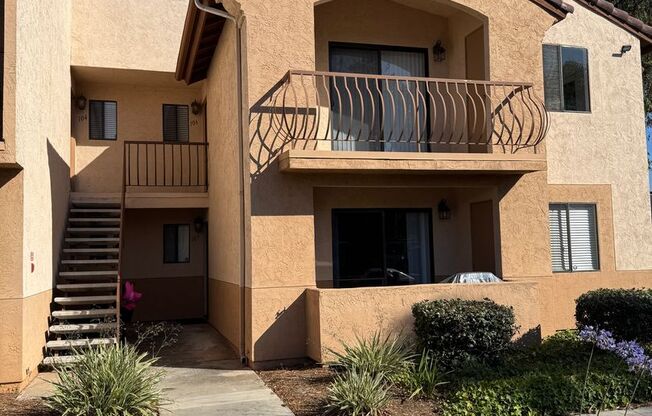 $400 off first months rent!! And 1 bed 1 ba available now!