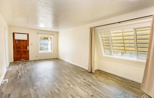 Charming Multi-Unit Living in Prime Northeast Salem Location