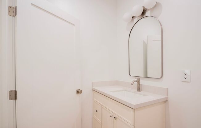 Studio, 1 bath, $3,115, Unit 07