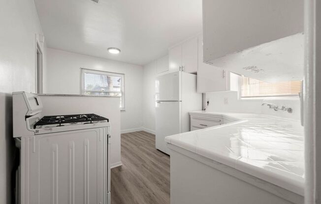 4108-4106 W. Palmwood Dr.