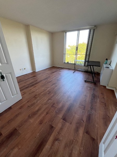 1 bed, 1 bath, 725 sqft, $3,190, Unit 913