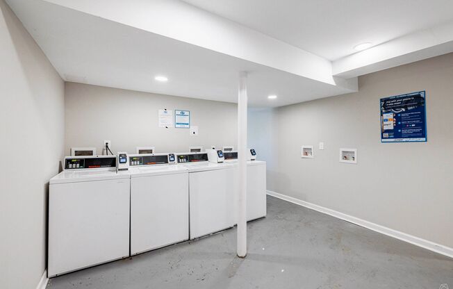 2 beds, 1 bath, $1,450, Unit 26