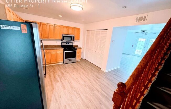 456 Delmar St