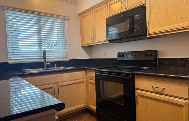 2 beds, 2 baths, 950 sqft, $2,830, Unit 1641L