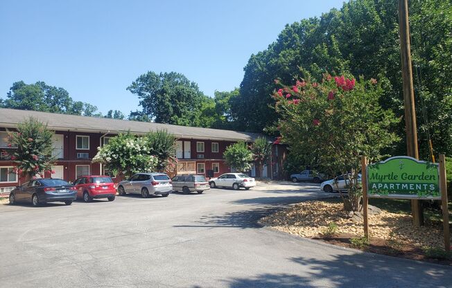 "Bright & Spacious 1BR/1BA with Open Concept – Perfect for UT Students"