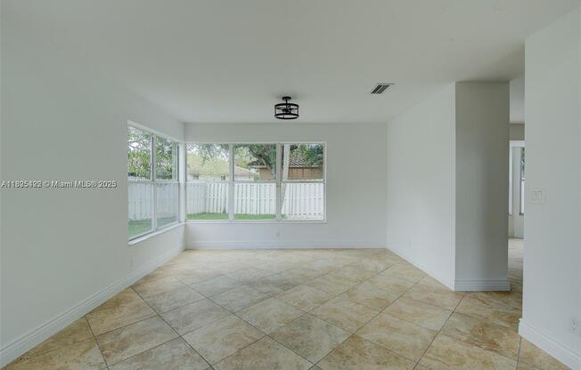 1127 SW 104 WAY