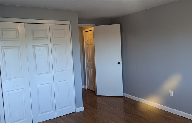1 bed, 1 bath, 700 sqft, $1,995, Unit 5B
