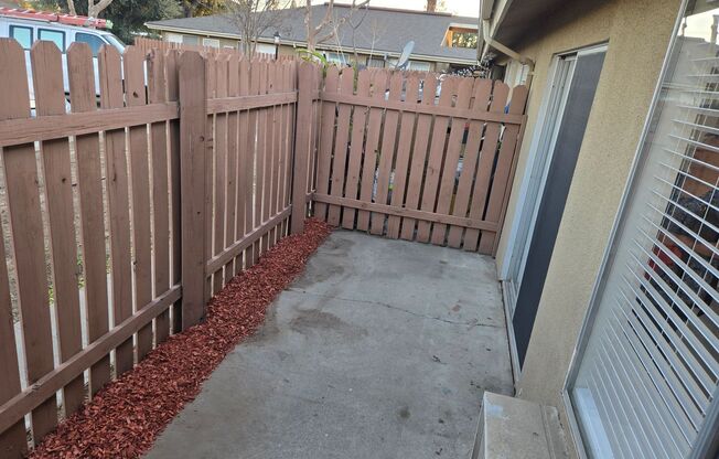 Completely Upgraded 2 bedroom Condo in Riverside