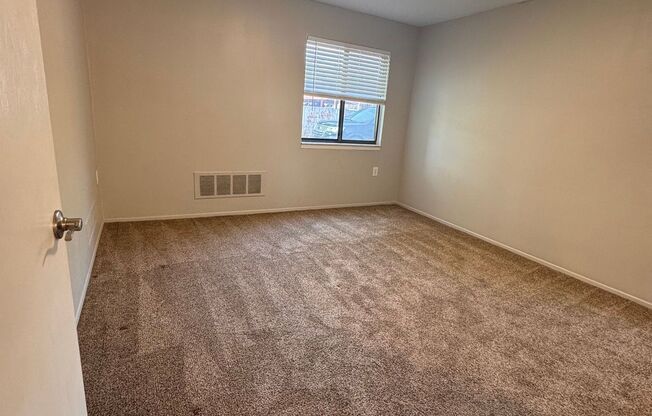 Woodhues Apartments