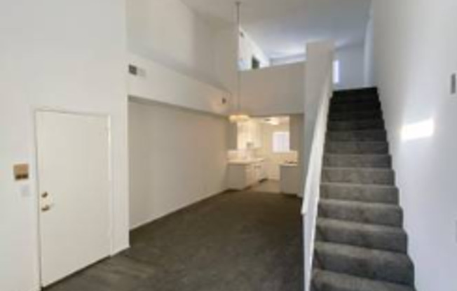 1 bed, 1 bath, $2,175, Unit 209