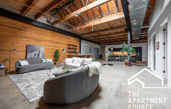 3134 W CARROLL