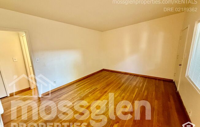 Welcome to 2715 O Street #7 - A spacious, upstairs 1-bedroom unit is available for rent in the heart of Midtown! Unit 7 features an unmatched location, within walking distance of shops, breweries, cafes, parks, and Sutter Medical Center.