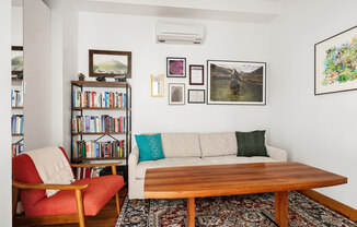 1 bed, 1.5 baths, 1,078 sqft, $6,100, Unit 1E
