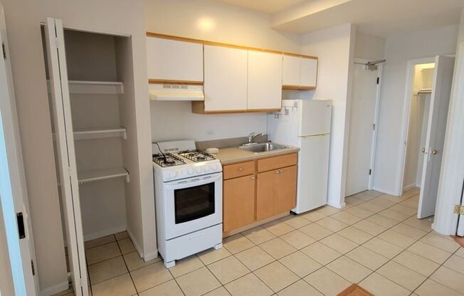 6133 N. Kenmore