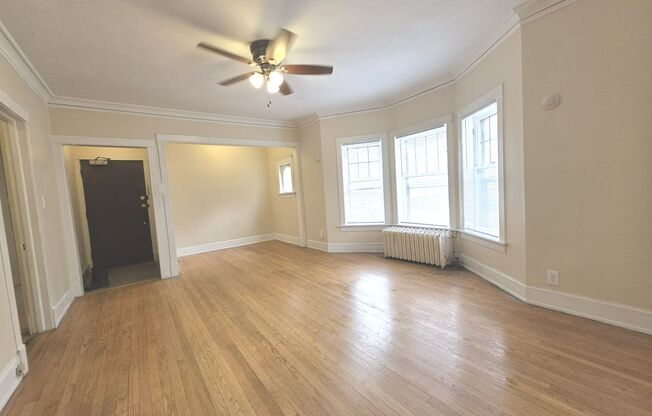 1 bed, 1 bath, $1,150, Unit 9