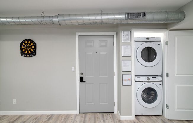 2 beds, 1.5 baths, 941 sqft, $1,725