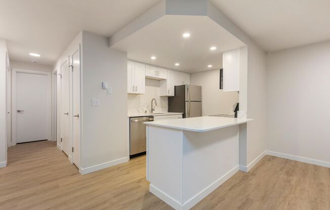 1 bed, 1 bath, 570 sqft, $2,145, Unit 40