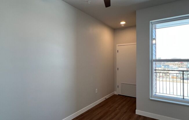 Studio, 1 bath, 532 sqft, $1,400, Unit WR 305-312