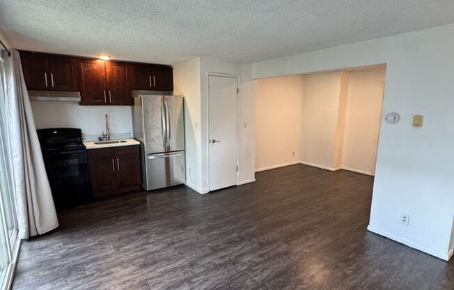 Arbor Heights - New Fully Renovated Apartments