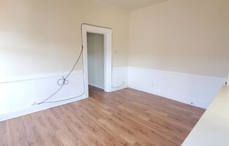 404 S. Webster