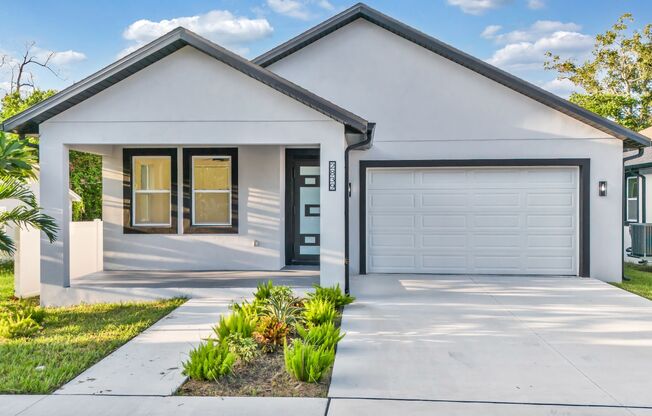 Brand New Construction 4bedroom/3bathroom Home Available Immediately in North St Pete!