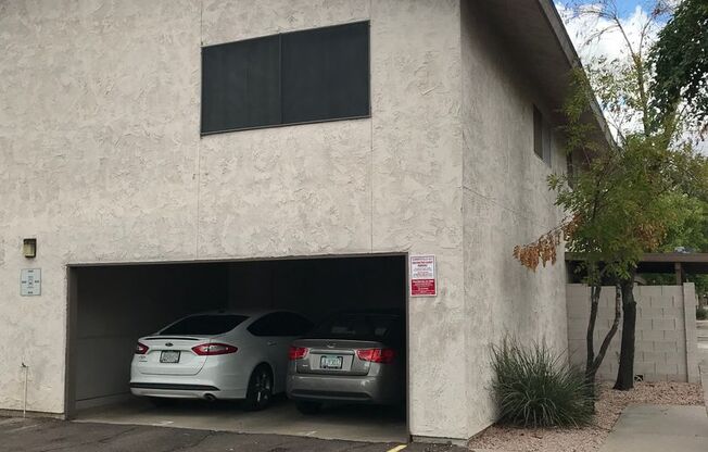 2 bed 1.5 townhouse Scottsdale