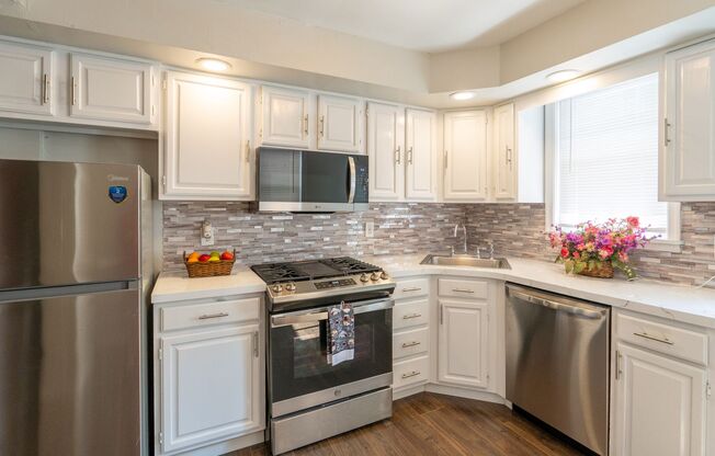 Newly rehabbed 3 bedroom