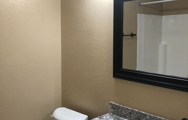 2 beds, 2 baths, 900 sqft, $2,800, Unit 416