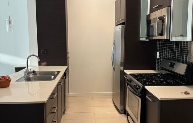1 bed, 1 bath, 662 sqft, $2,545, Unit PH04