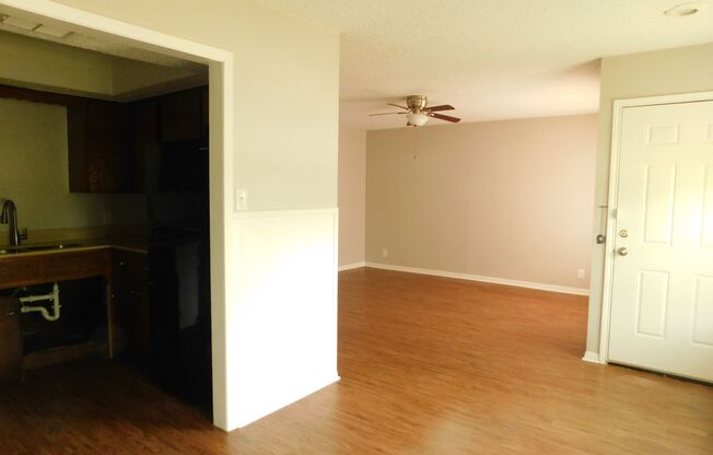 Lockwood Properties4 (900 Sahara Ave)