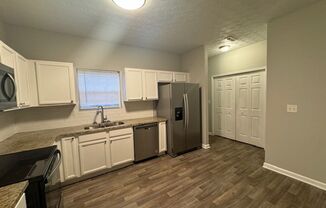 3 beds, 2.5 baths, $1,700