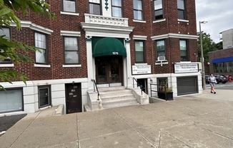 1576 Commonwealth Ave