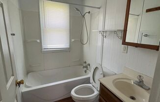 2 beds, 1 bath, $850