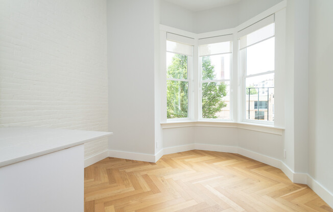 Studio, 1 bath, 259 sqft, $2,400, Unit 5