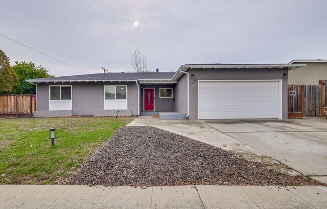 Excellent 4 bed 2 Bath Home!