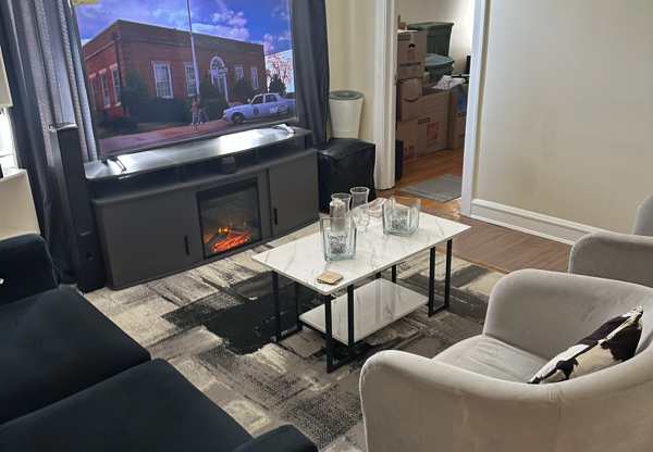 8328 S INGLESIDE AVE