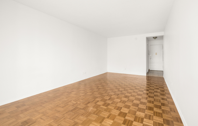 Studio, 1 bath, 400 sqft, $3,400, Unit 20BB