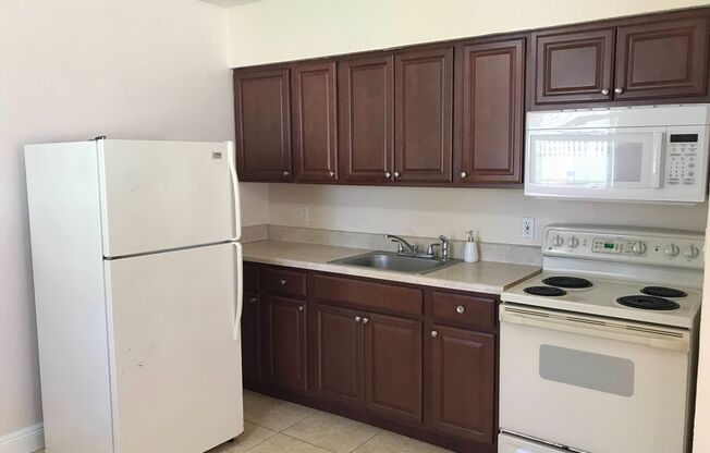 1 bed, 1 bath, 706 sqft, $1,600, Unit 2