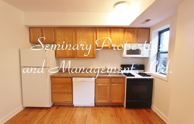 Great apartments in the heart of Uptown, one block from the red line