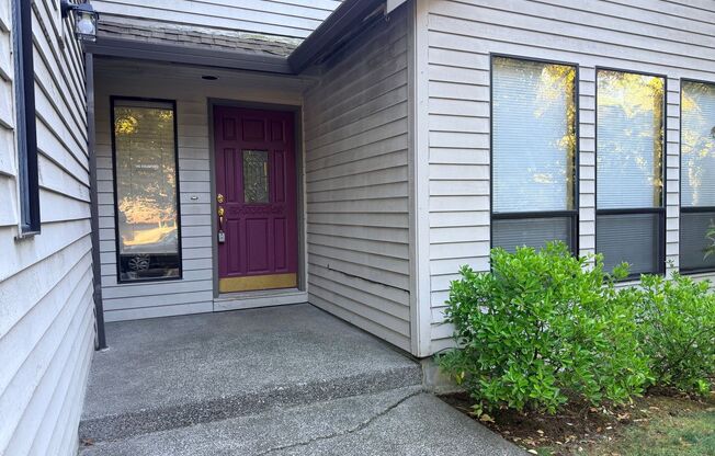 Wonderful Spacious 3 Bedroom, 2.5 Bath located near Cook Park and Schools