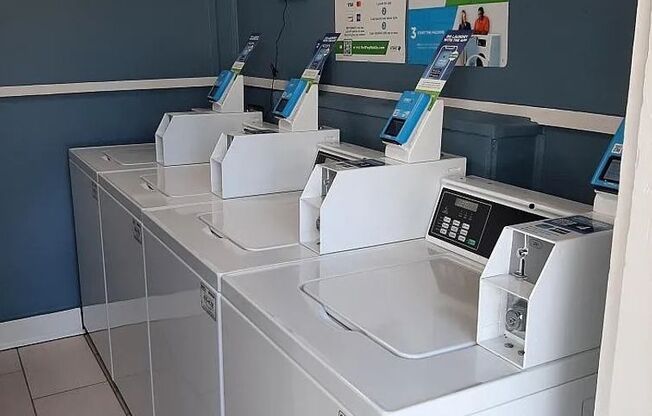 1 bed, 1 bath, 650 sqft, $995, Unit 106