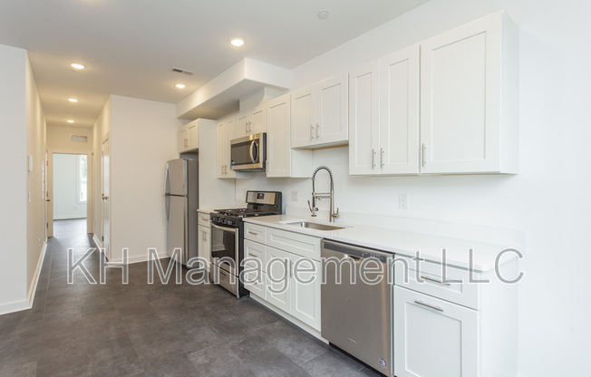 1154 S SYDENHAM ST