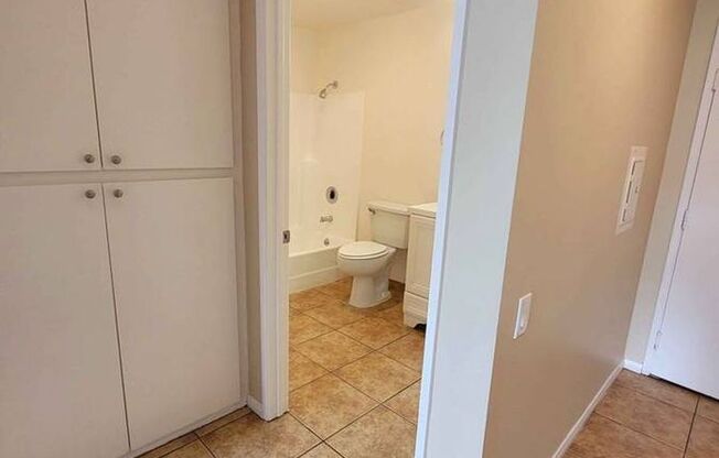 1 bed, 1 bath, $1,850, Unit 57